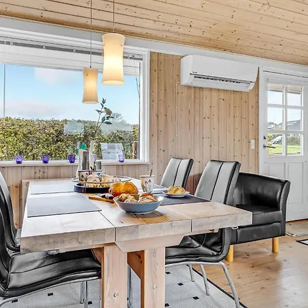 In Juelsminde With Kitchen Holiday home Sonderby (Midtjylland)
